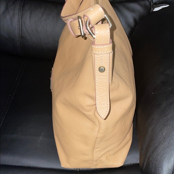 Dooney & Bourke Hobo Saaffiano Tan Leather Women's Bag 16”W x 11”H - Picture 4 of 12